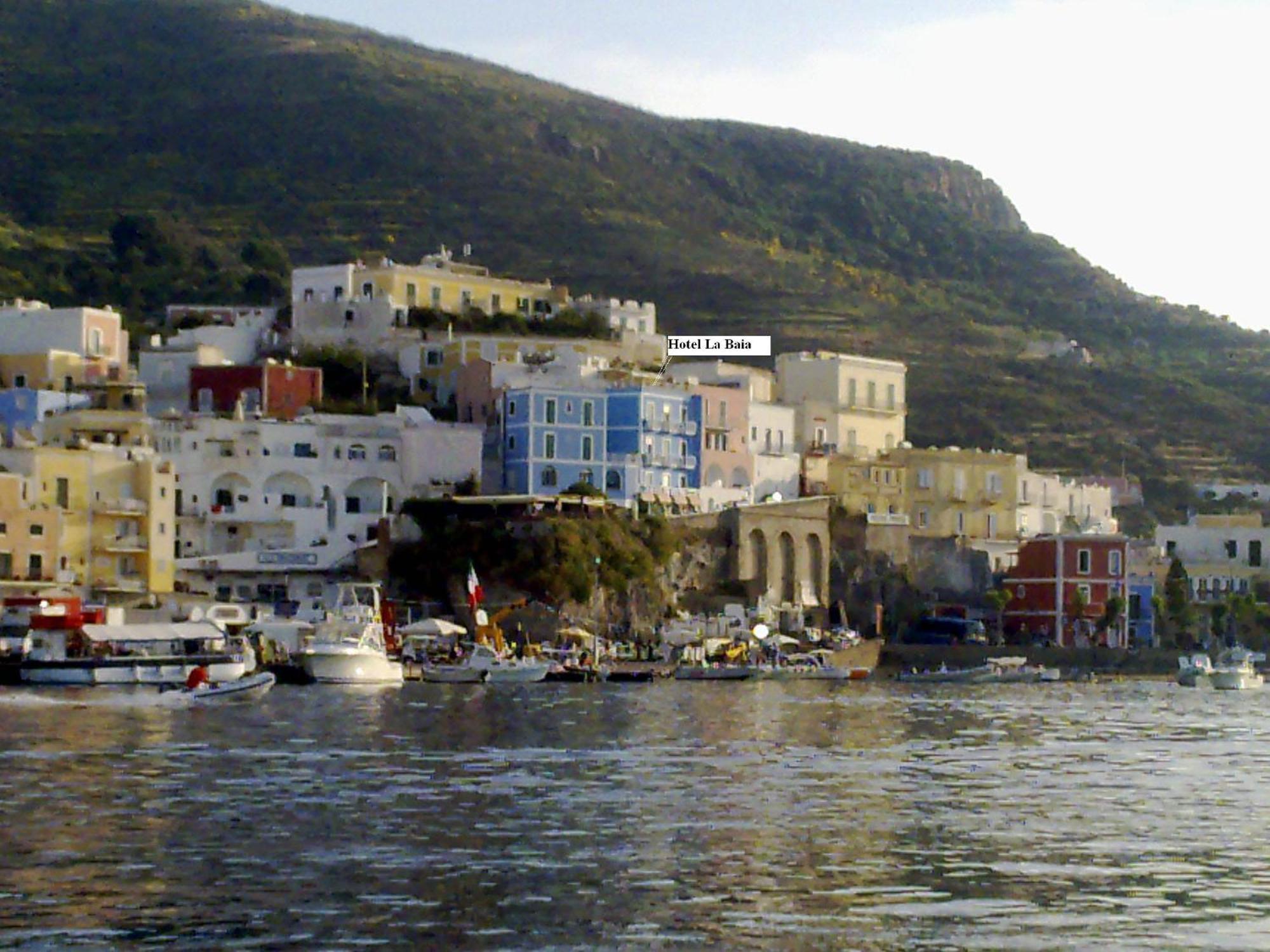 Hotel La Baia Понца Экстерьер фото