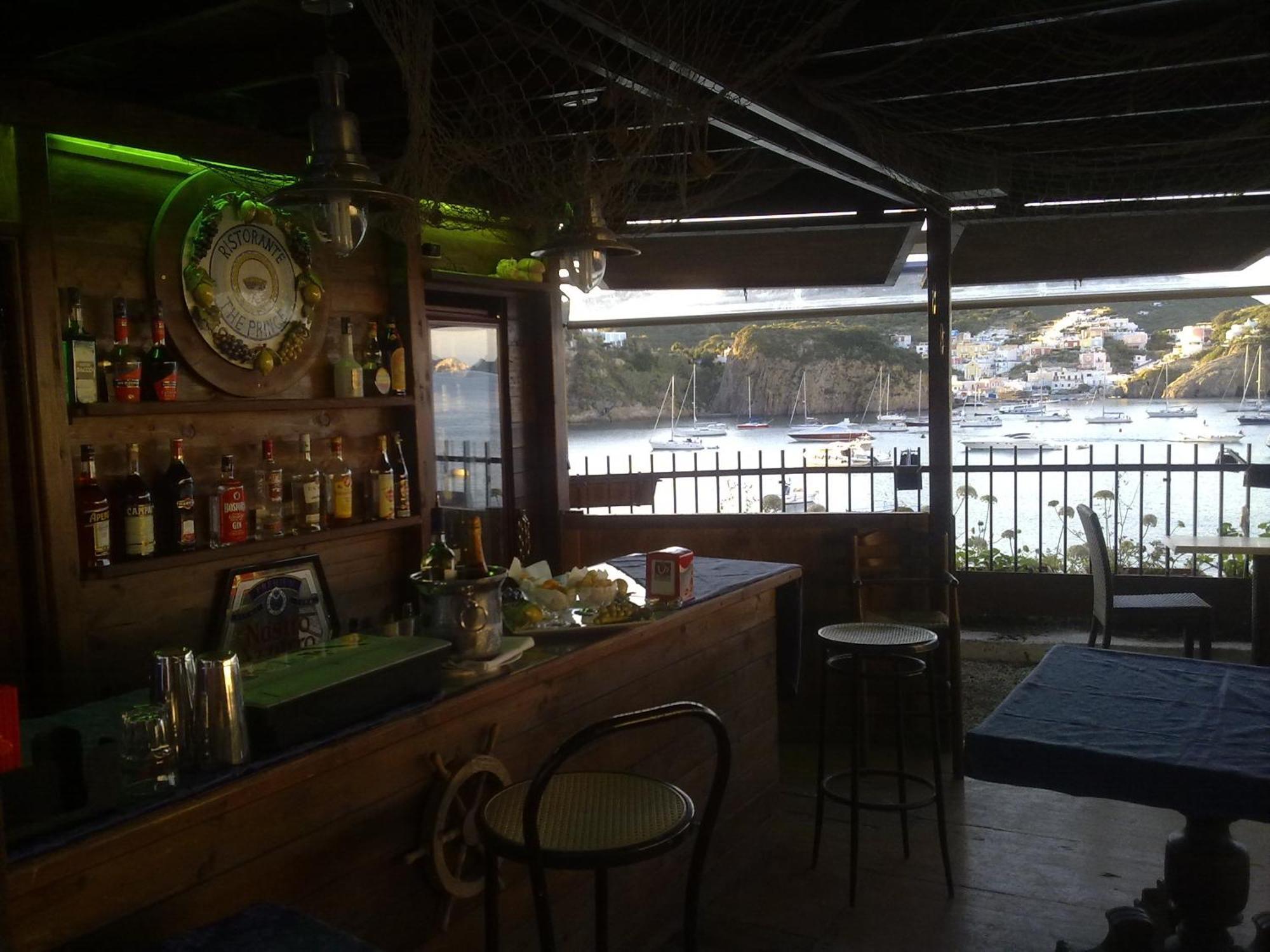 Hotel La Baia Понца Экстерьер фото