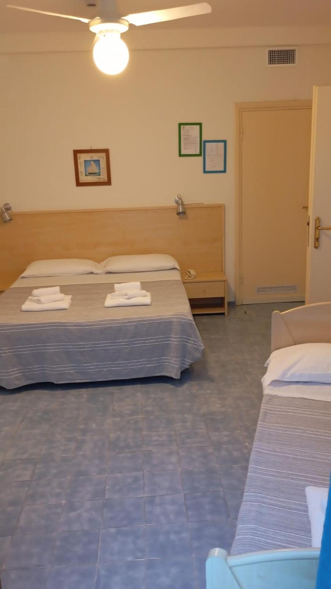 Hotel La Baia Понца Экстерьер фото