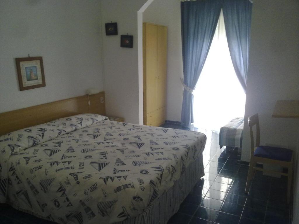 Hotel La Baia Понца Номер фото